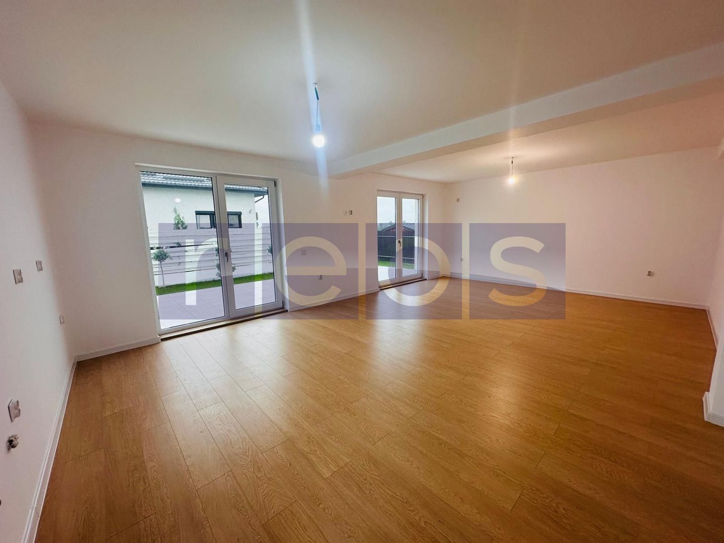 VILA DE VANZAR | BUFTEA | 4 CAMERE - Poză 6