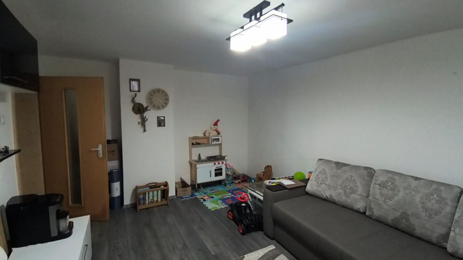 APARTAMENT DE VANZARE IN SIRET – 4 camere | Etaj 1 - Poză 2