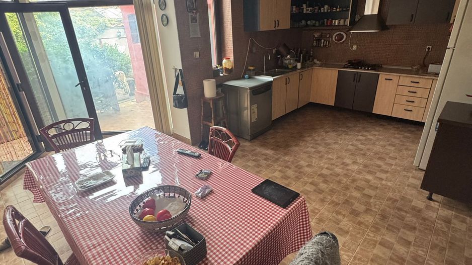 Casa de închiriat 7 camere Sector 4, ideal pentru clinica, gradinita - Poză 34