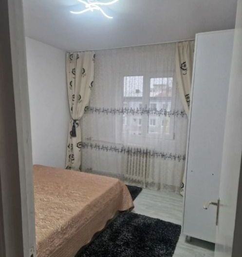 Inchiriez apartament 3 camere - Poză 4