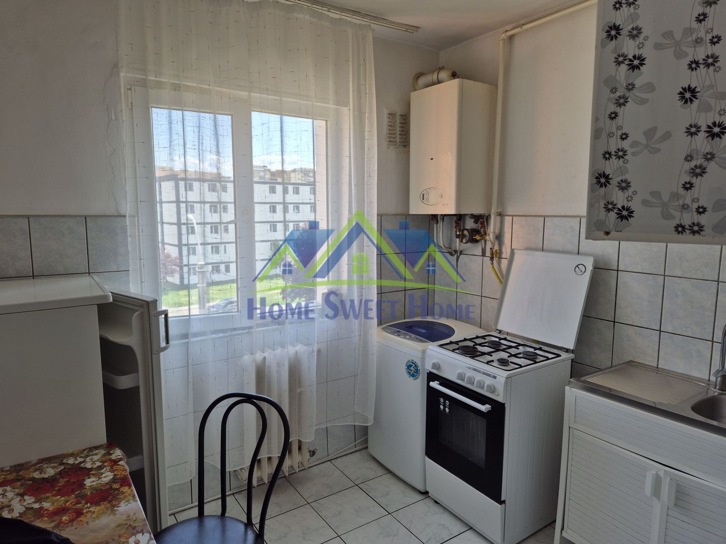 Inchiriez Gars., zona Profi(langa K3), in B1, et 3, balcon, din 3 Oct. - Poză 1