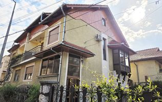 Duplex mobilat, utilat, 4 camere, garaj, zona exclusivista, Cetate