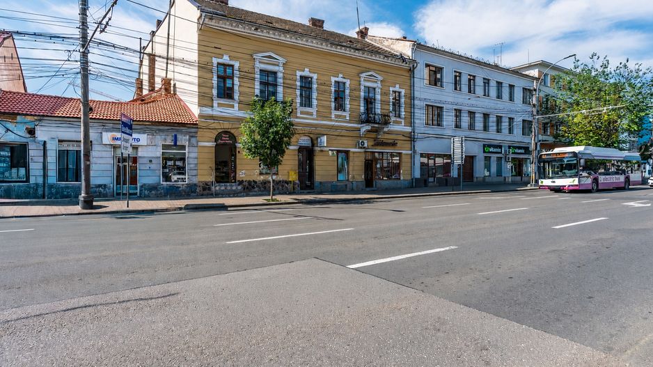 Apartament cu 1 camera de vanzare in Piata Mihai Viteazu - Poză 1