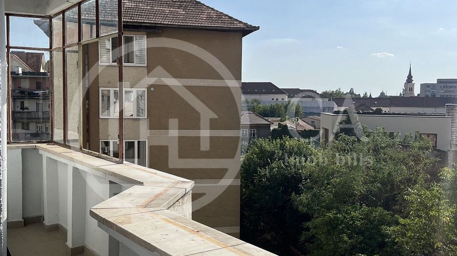 Apartament cu 3 camere de inchiriat pe Bd-ul Magheru Oradea - Poză 12