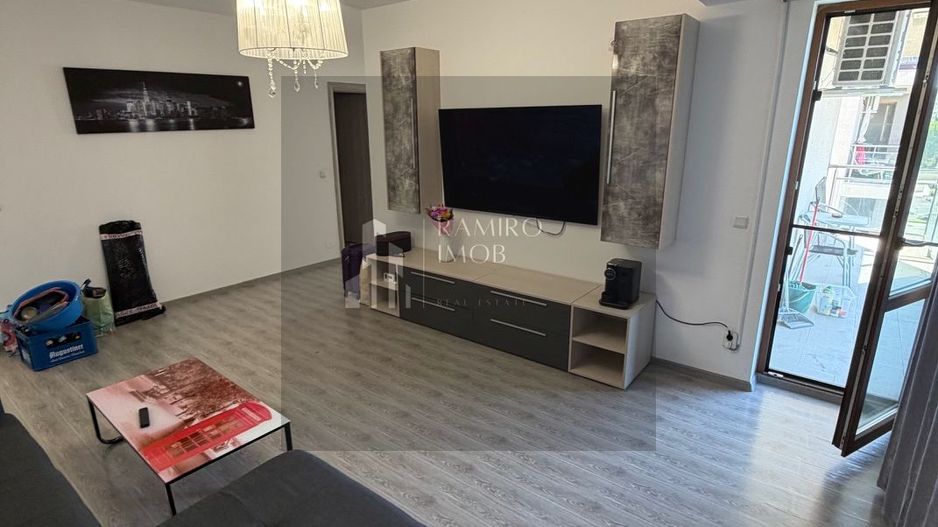 Apartament 3 camere Metalurgiei / Cartierul Solar - Poză 1