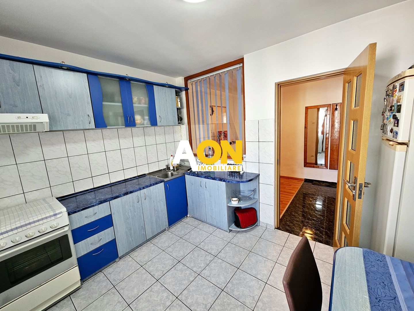 Apartament 3 camere, decomandat, Cetate, zona Kaufland - Poză 5