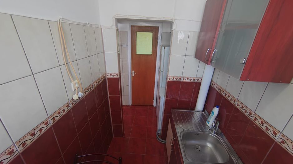 Metrou 1 Decembrie , PARCARE - Poză 7