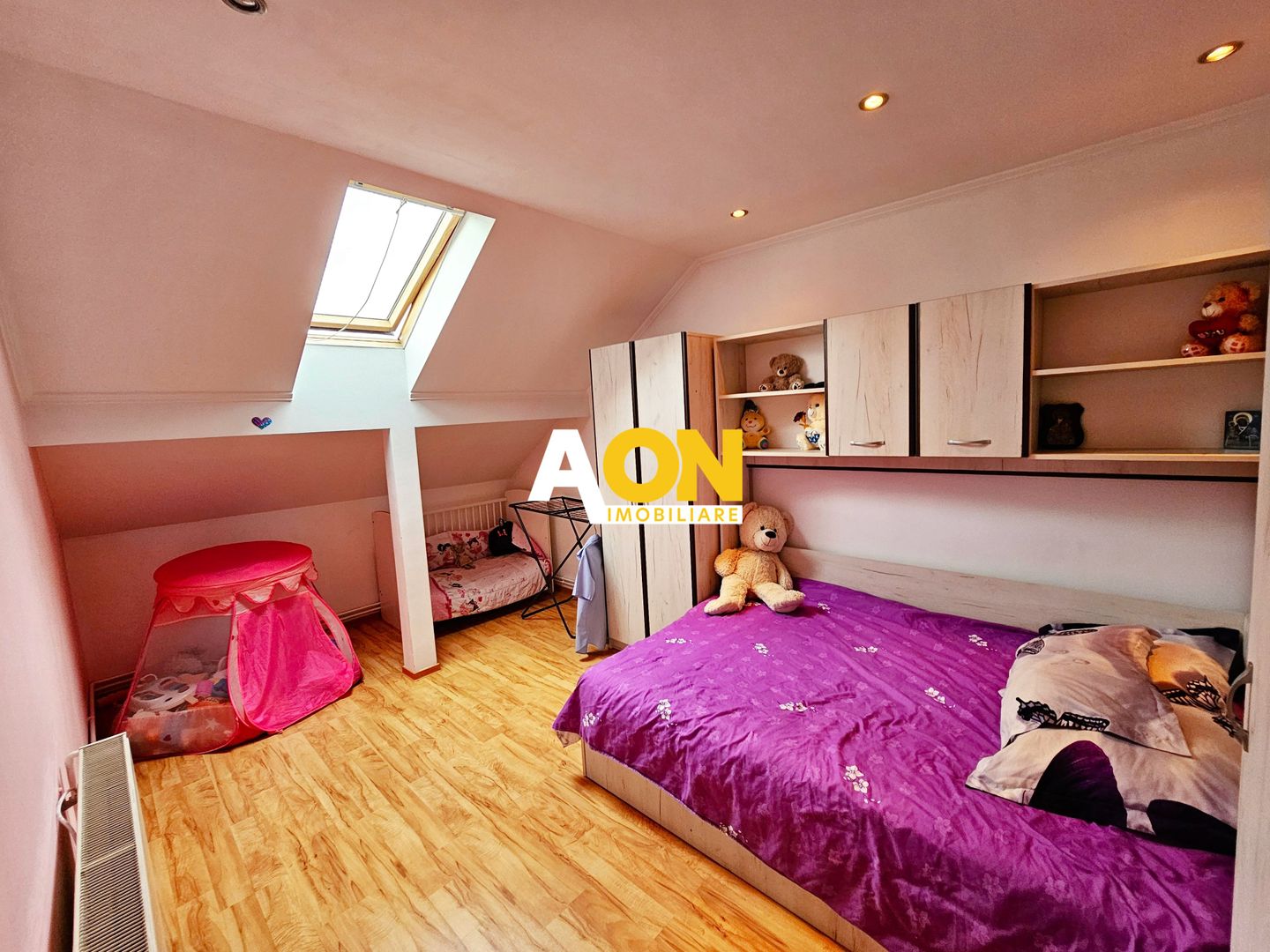 Apartament 3 camere, cu scara interioara, et.2, zona Kaufland Cetate - Poză 11