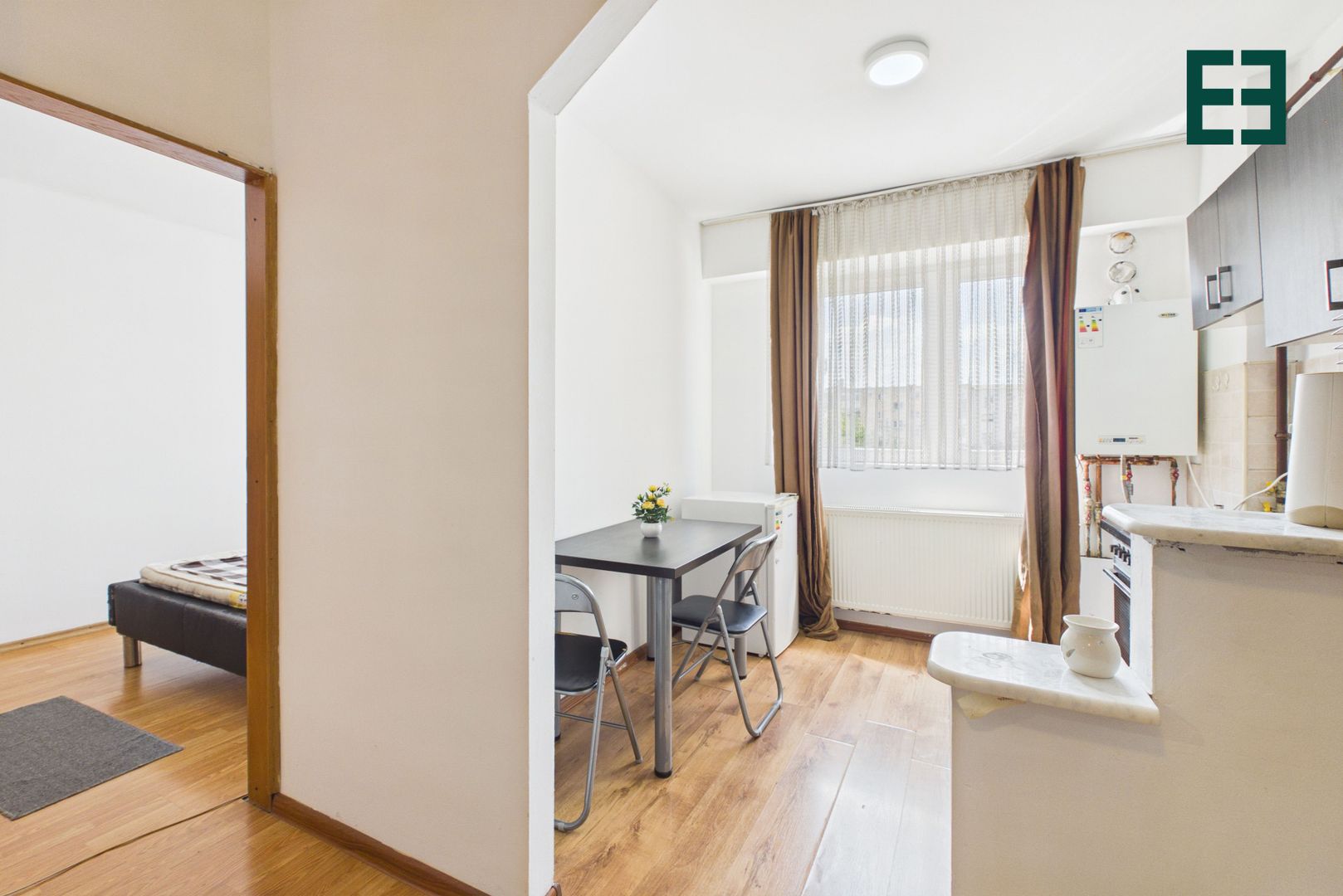 De închiriat - Apartament cu 2 camere -  Zona Confecții - Arad - Poză 6