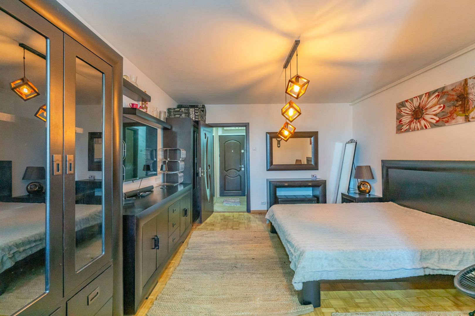 Închiriere garsonieră Brașov, Astra: Aer condiționat, centrală proprie - Poză 3