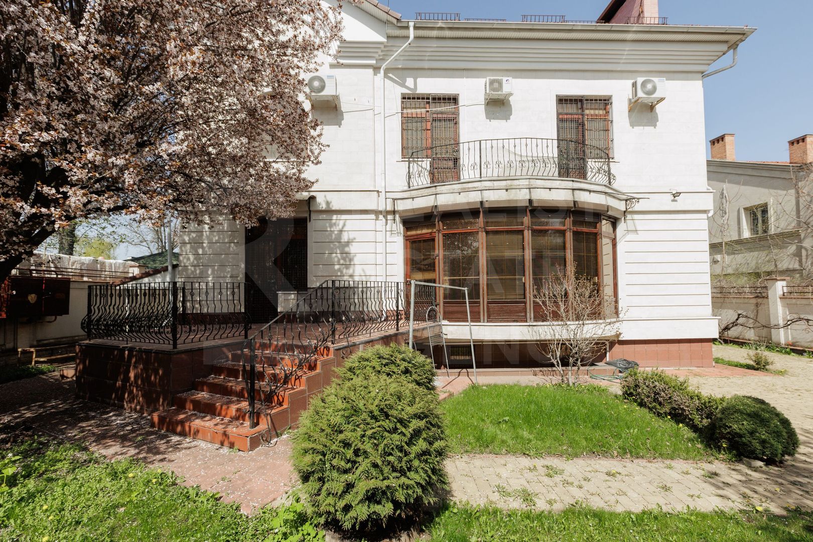 Chirie, casă, 7 camere, str. Galbena, Centru - Poză 24