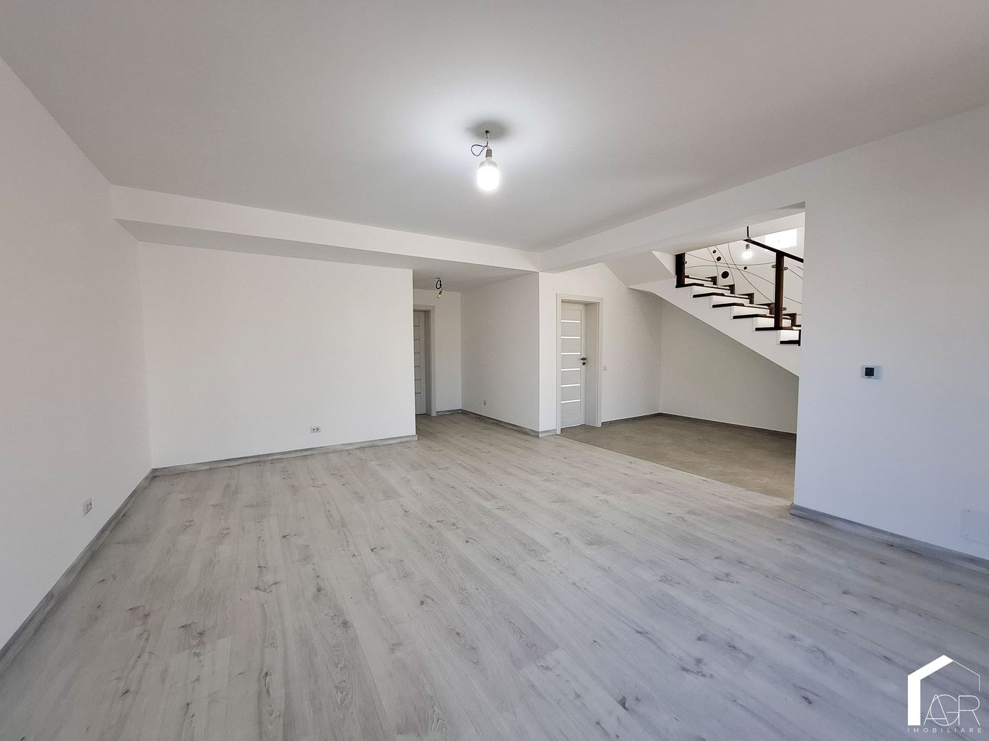 Vila P+1E, cu 5 camere, Paulesti - Poză 4