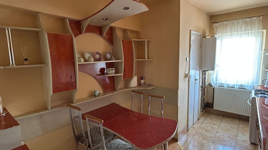 De inchiriat! apartament 3 camere decomandate zona BIG - Poză 3