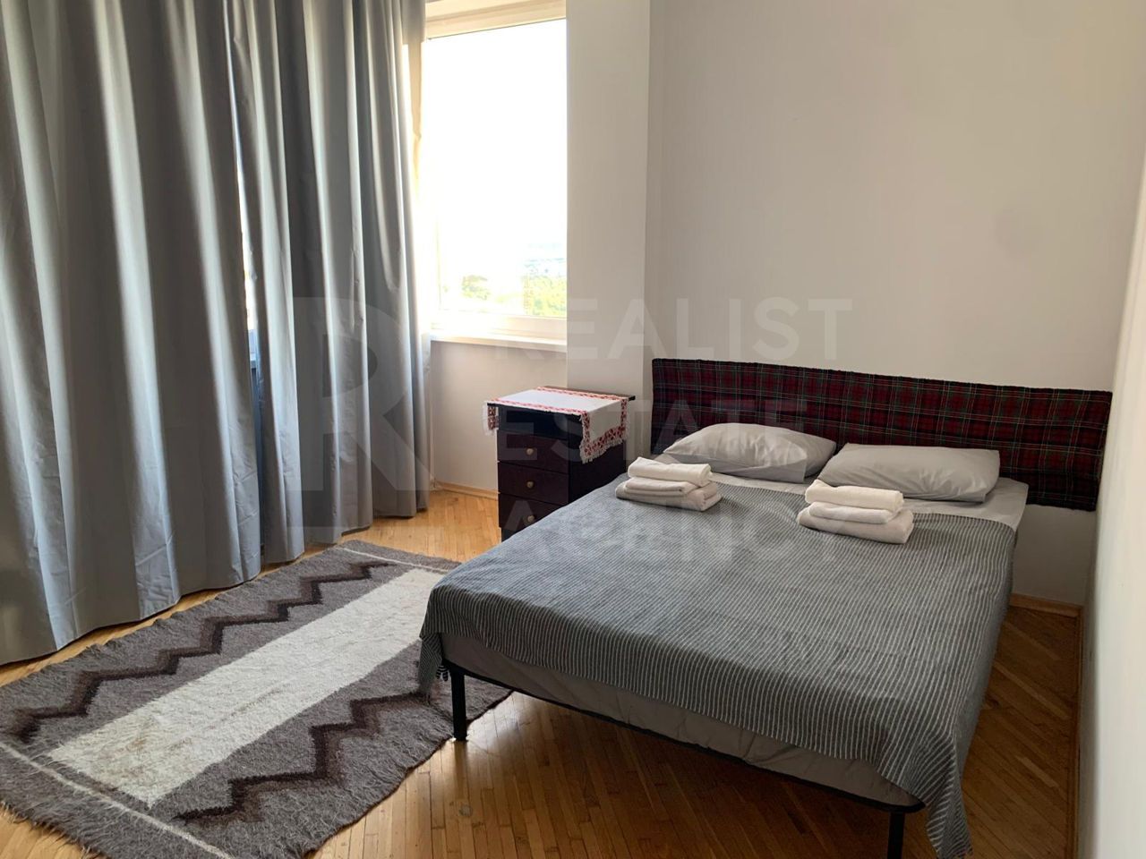 Chirie, apartament, 3 camere, bulevardul Traian, Botanica - Poză 1