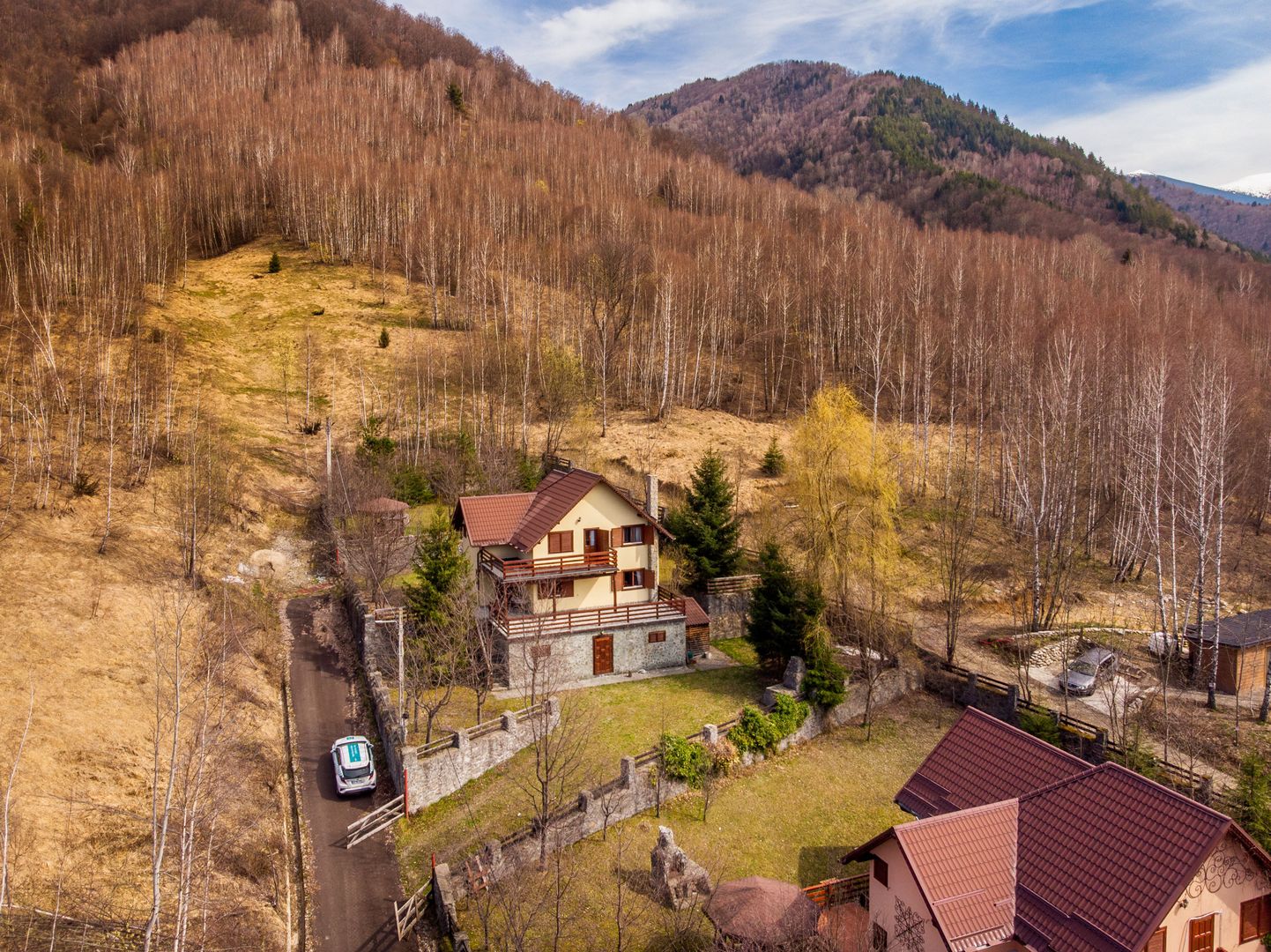 Casă de vacanță în Poiana Mărului. - Poză 25