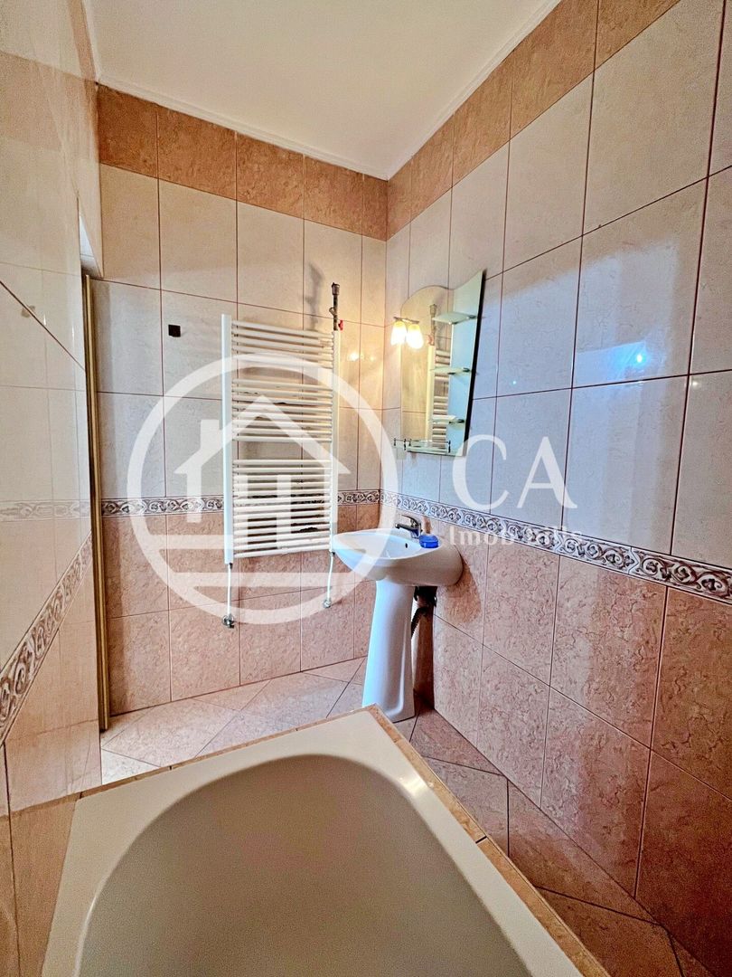 Apartament ultracentral cu 2 camere de închiriat în Oradea - Poză 11