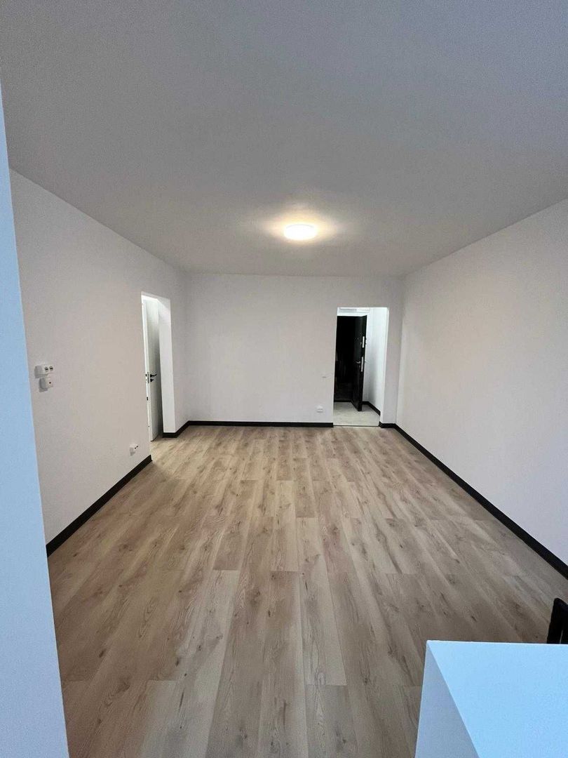 Vanzare apartament 2 camere Zona Drumul Taberei - Poză 3