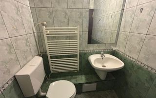 Apartament cu 3 camere, prima închiriere după renovare- zona UMF - Poză 10