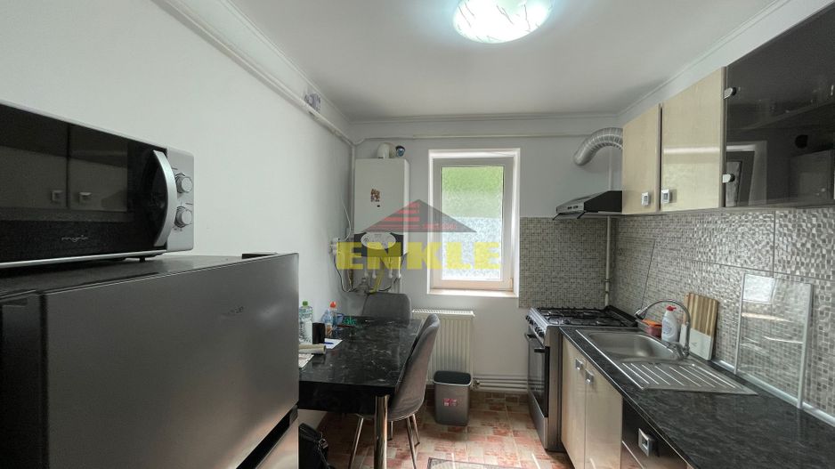 De inchiriat apartament cu 2 camere, zona Unirii - Poză 5