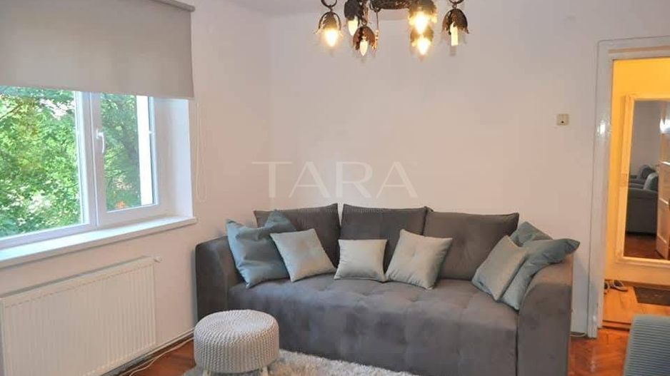 Apartament cu 2 camere, complet renovat, zonă Centrala. - Poză 2