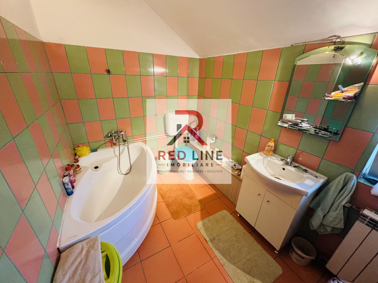 Casa in Simian - la 500 ml. de Dunare  - Exclusiv Red Imobiliare - Poză 13