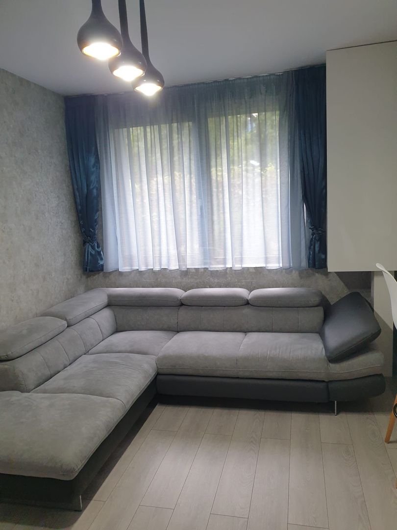 Apartament cu 3 camere de inchiriat in zona Semicentrala - Poză 2