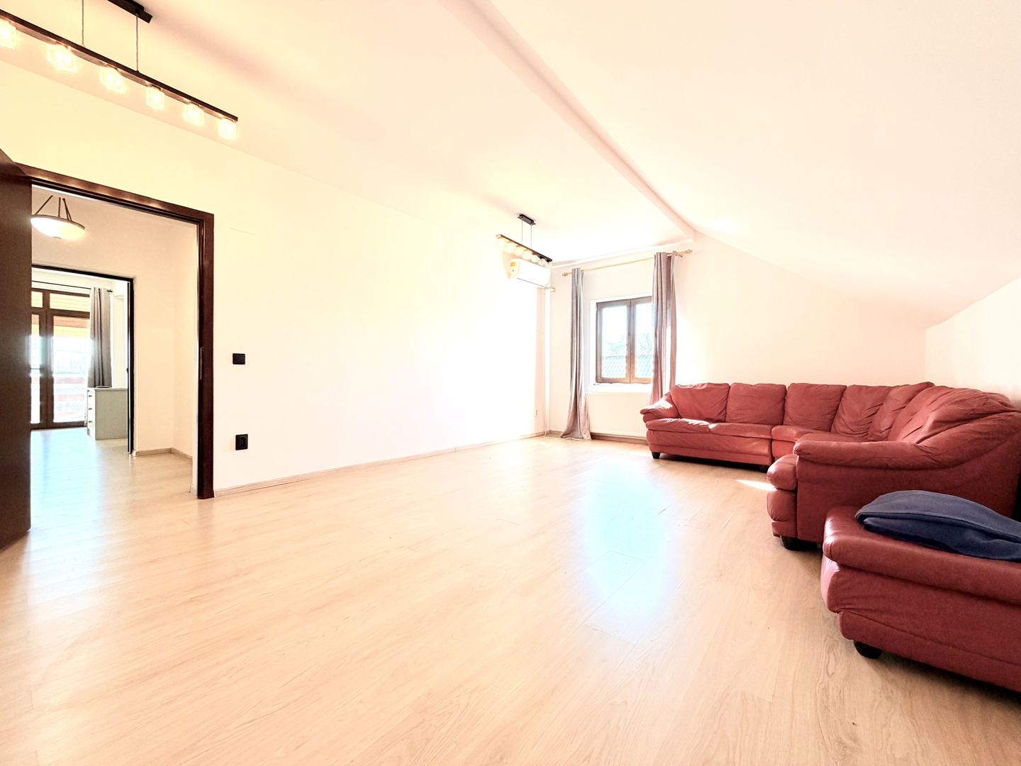 Duplex luminos si spațios, cu garaj, in zona Mehala - Ronat - Poză 18