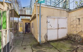 Casă+spaţiu comercial în Ghioroc, vânzare în rate - Poză 15