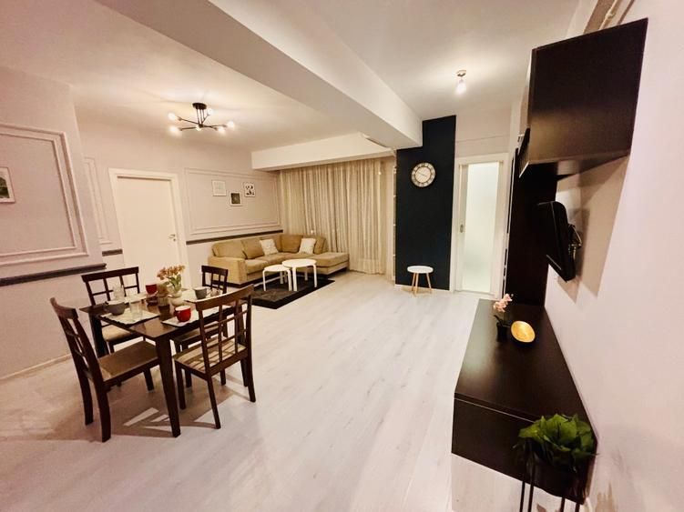 Apartament 3 camere mobilat modern, panorama superba Palatul Parlamentului - Poză 1