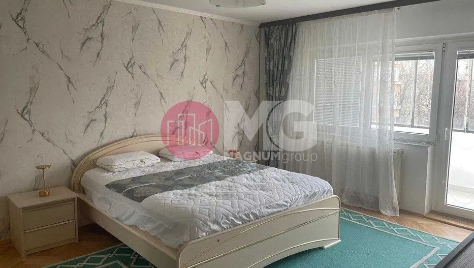 Apartament  cu 3 camere, zonă premium Decebal - Poză 1
