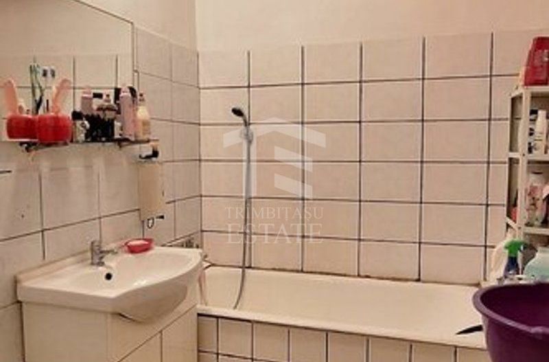 Apartament 3 camere decomandat 2 bai Bloc 1986 Apusului-str. Alesd - Poză 15