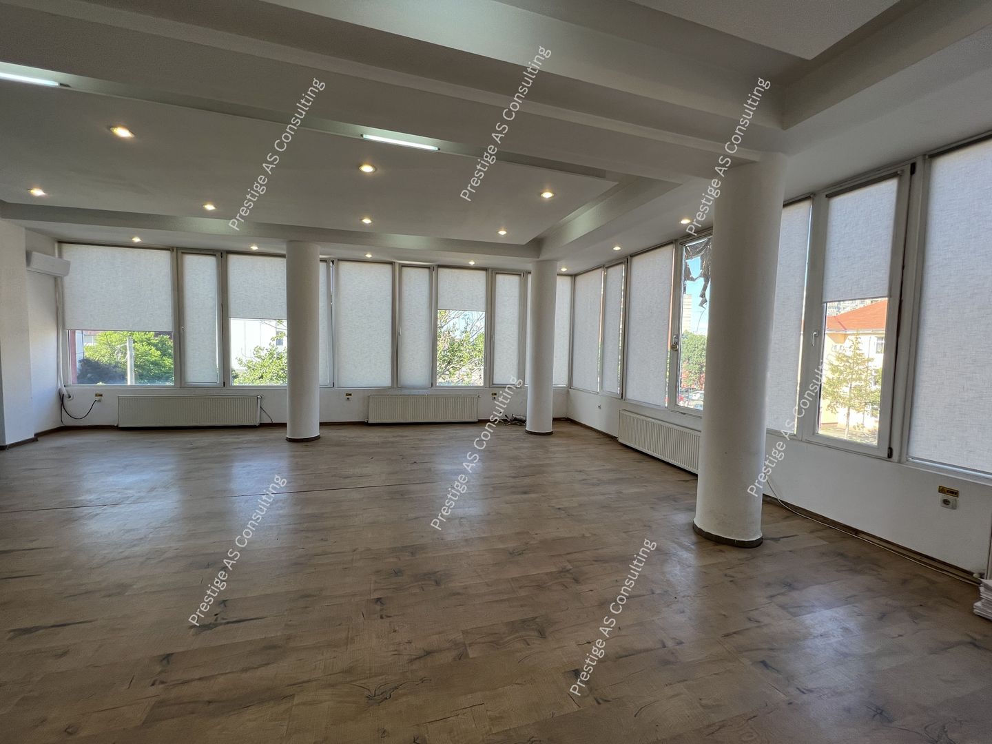 Spatiu Comercial Open Space | 82mp utili | Bulevardul Cetatii - Poză 1