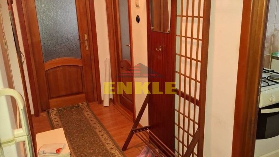 De vanzare apartament cu 3 camere, Str. Stefan Luchian - Poză 1