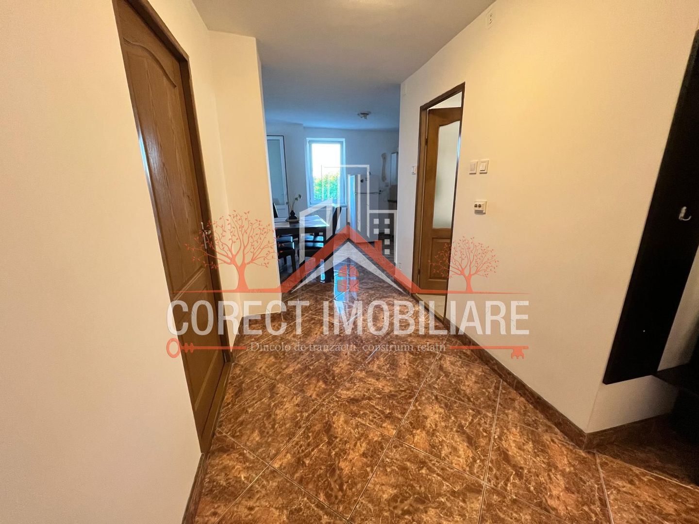 De vânzare apartament 2 camere decomandate – zonă centrală Bulevardul - Poză 4