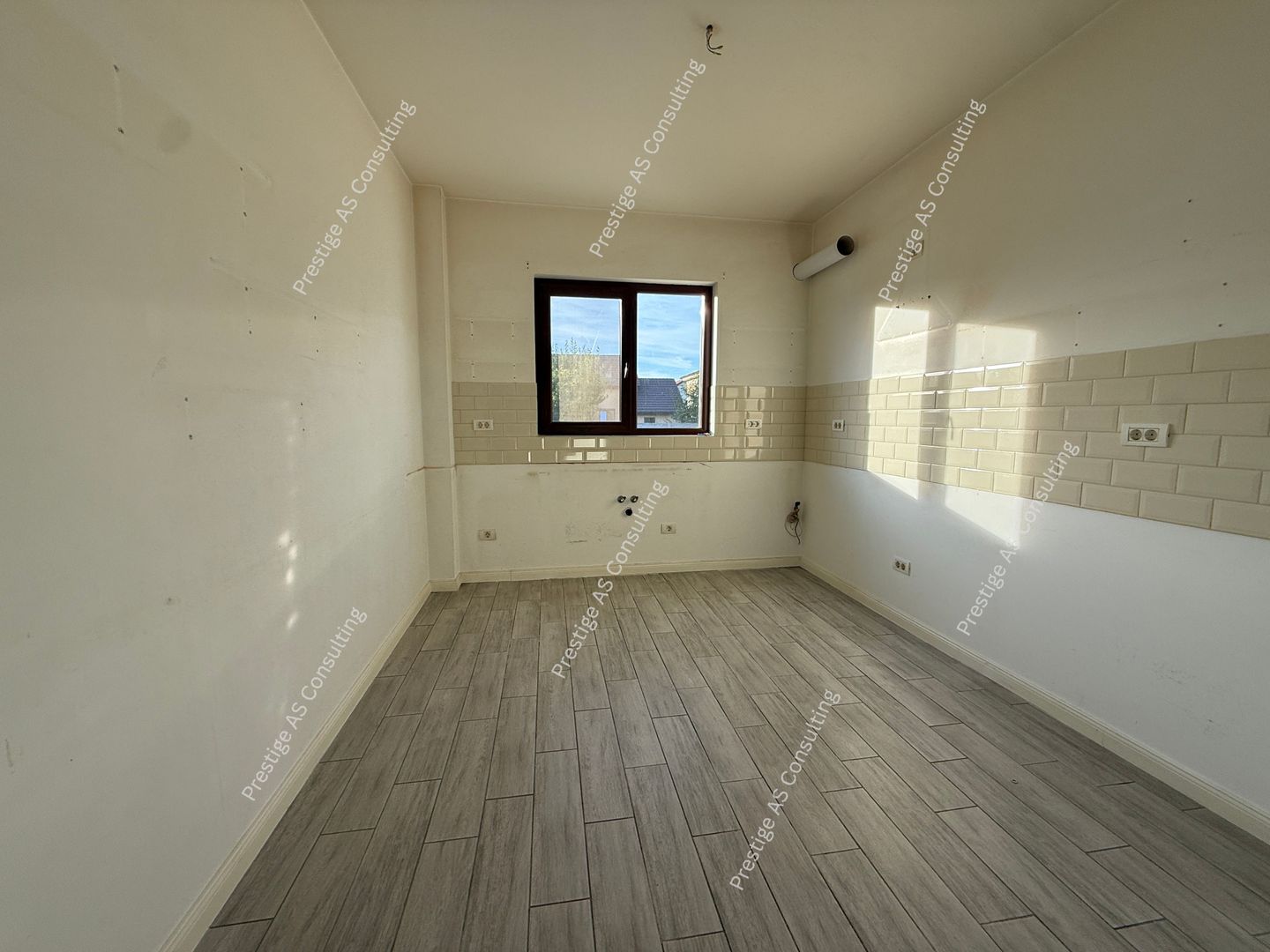 Duplex nemobilat | 4 camere+3 bai | 350mp Teren- Ikea-Dumbravita - Poză 7