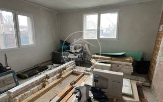 Casa de vanzare D+P+E+M cu 5 camere în Livada De Bihor - Poză 5