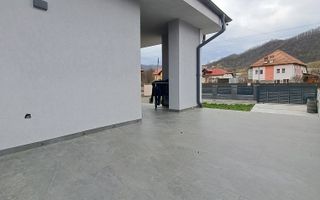 Casa deosebita P+E | mobilata si utilata | teren 1277mp | stradal Vladești - Poză 23