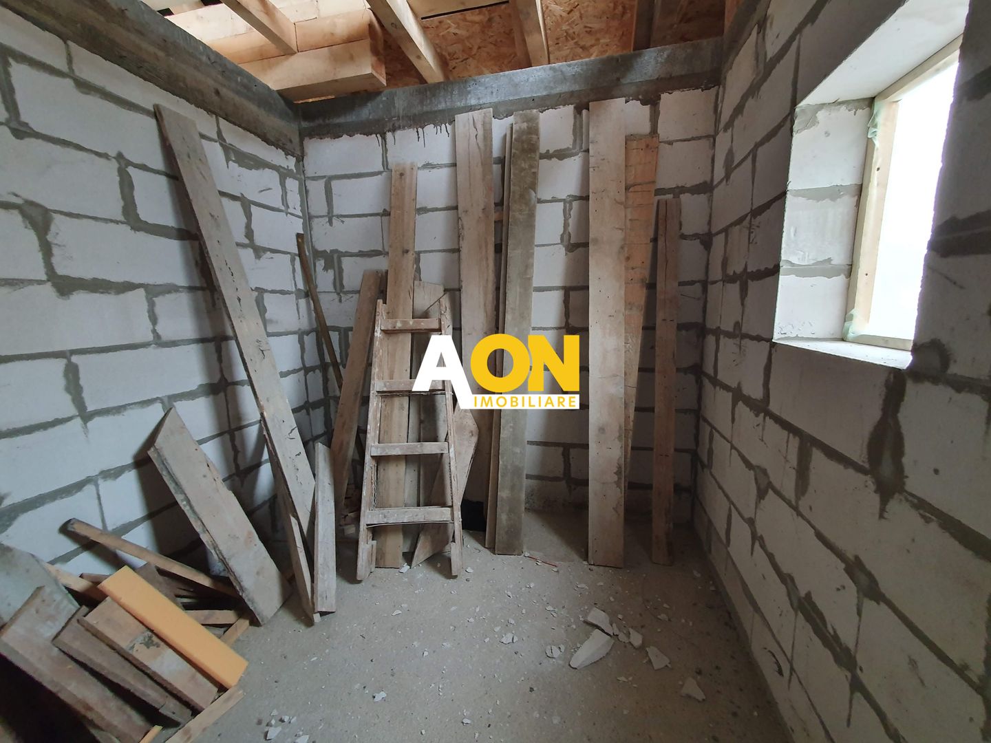 Casa semifinisata, 5 camere, 500 mp teren, Ciugud - Poză 12