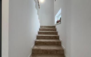 Casă individuală modernă cu garaj - teren 400 mp – Sura Mare - Poză 13