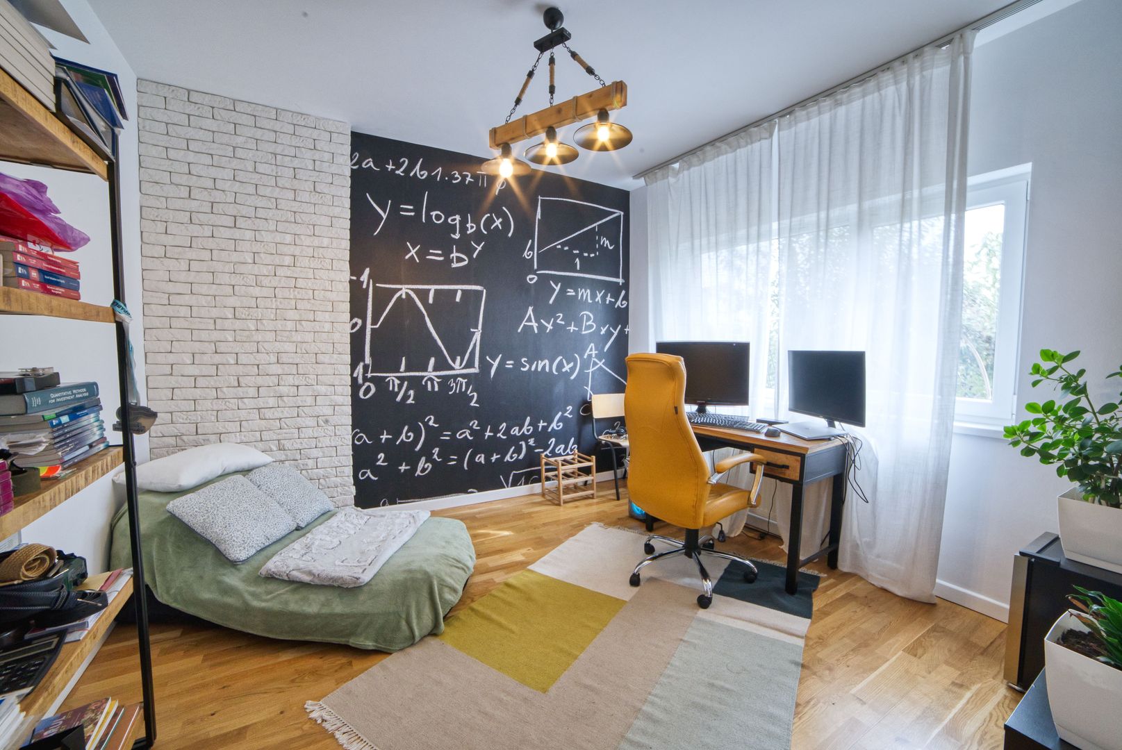 Casa complet mobilata 5 camere 3 bai curte generoasa - Poză 19