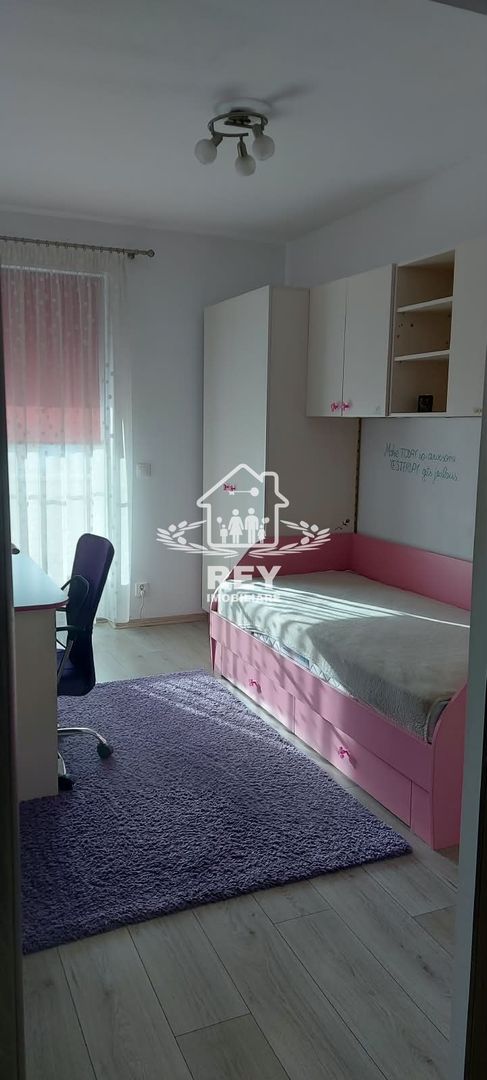 PROPRIETAR , Inchiriez apartament modern 3 camere , zona Turnisor, P privata - Poză 6