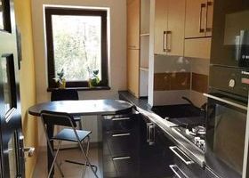 2 CAM  D MOBILAT UTILAT PARCARE IN CURTE INTERIOARA - Poză 3