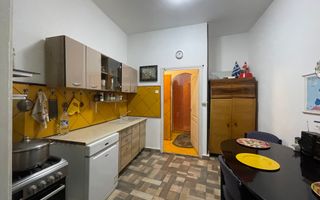 Vila solida P+1 situata in zona Eminescu - strada Vasile Lascar - Poză 9