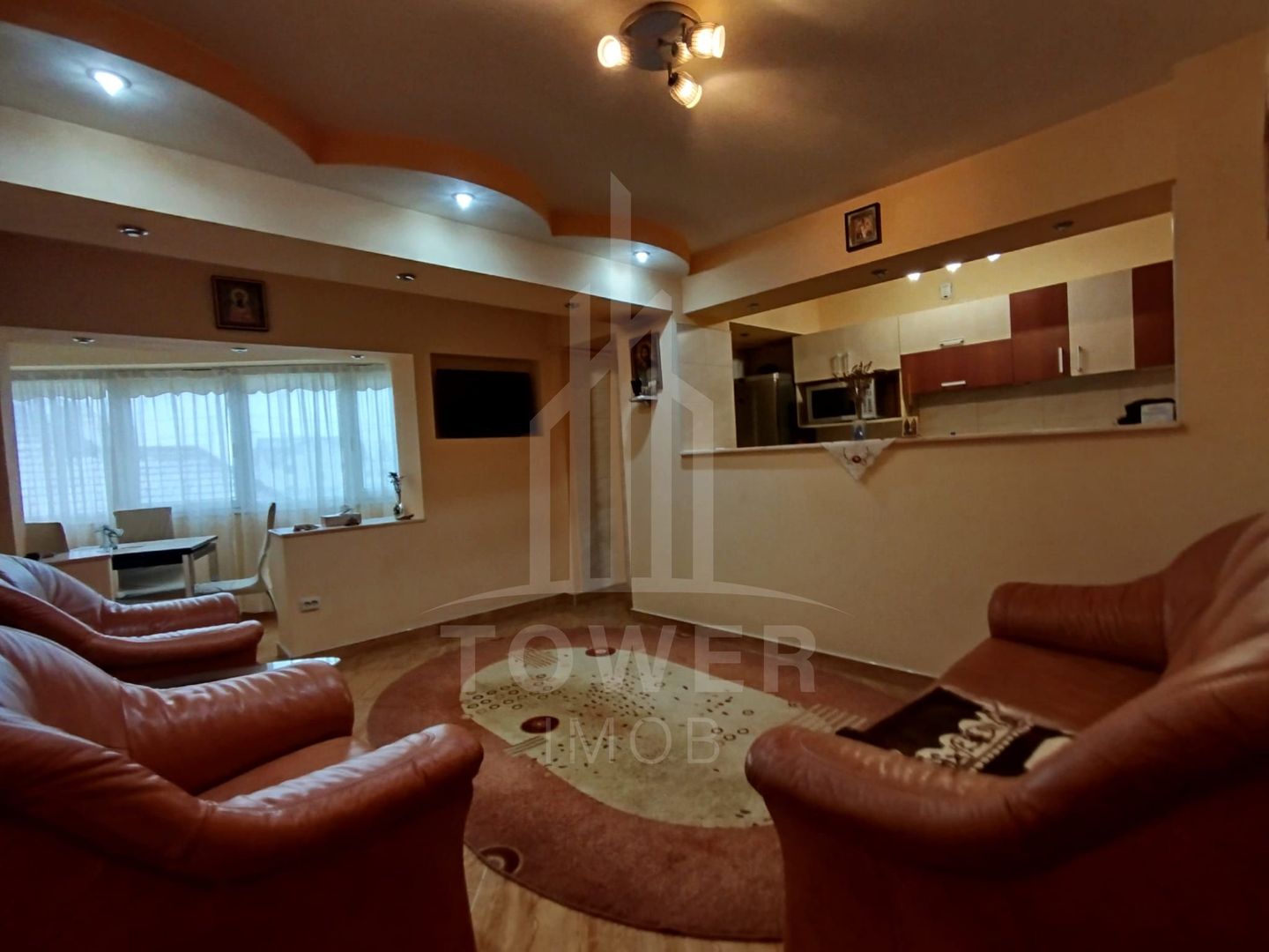 Apartament de 3 camere de inchiriat - Poză 1