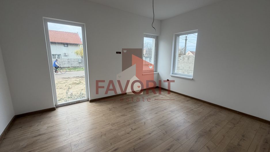 Finisat la cheie. Bucatarie inchisa. Acces asfaltat - Poză 5