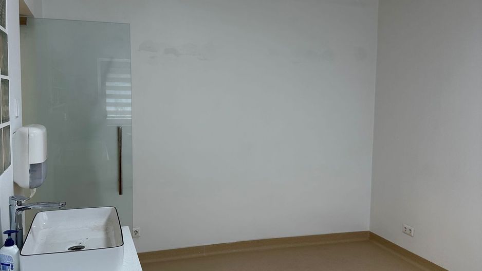 AP. 3 CAMERE - CENTRALA PROPRIE, MORARILOR, RENOVAT,  COMISION 0% - Poză 3