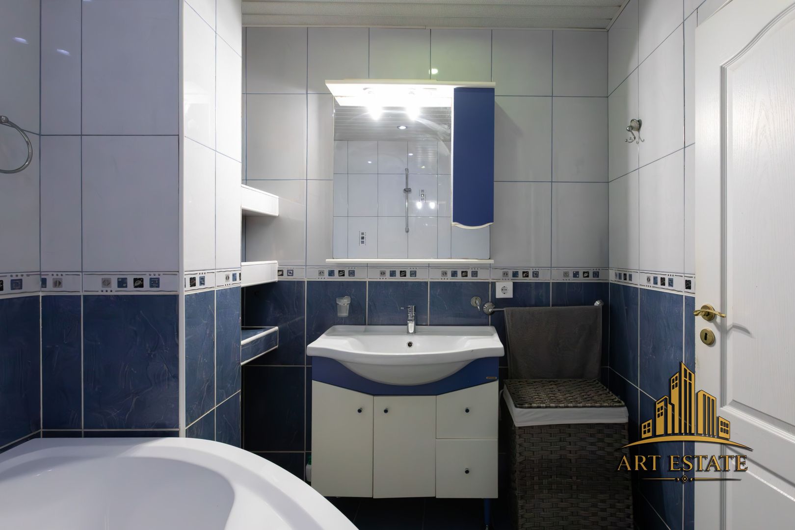 🏢 Apartament 3 camere de vânzare – Bulevardul Alexandru cel Bun - Poză 9
