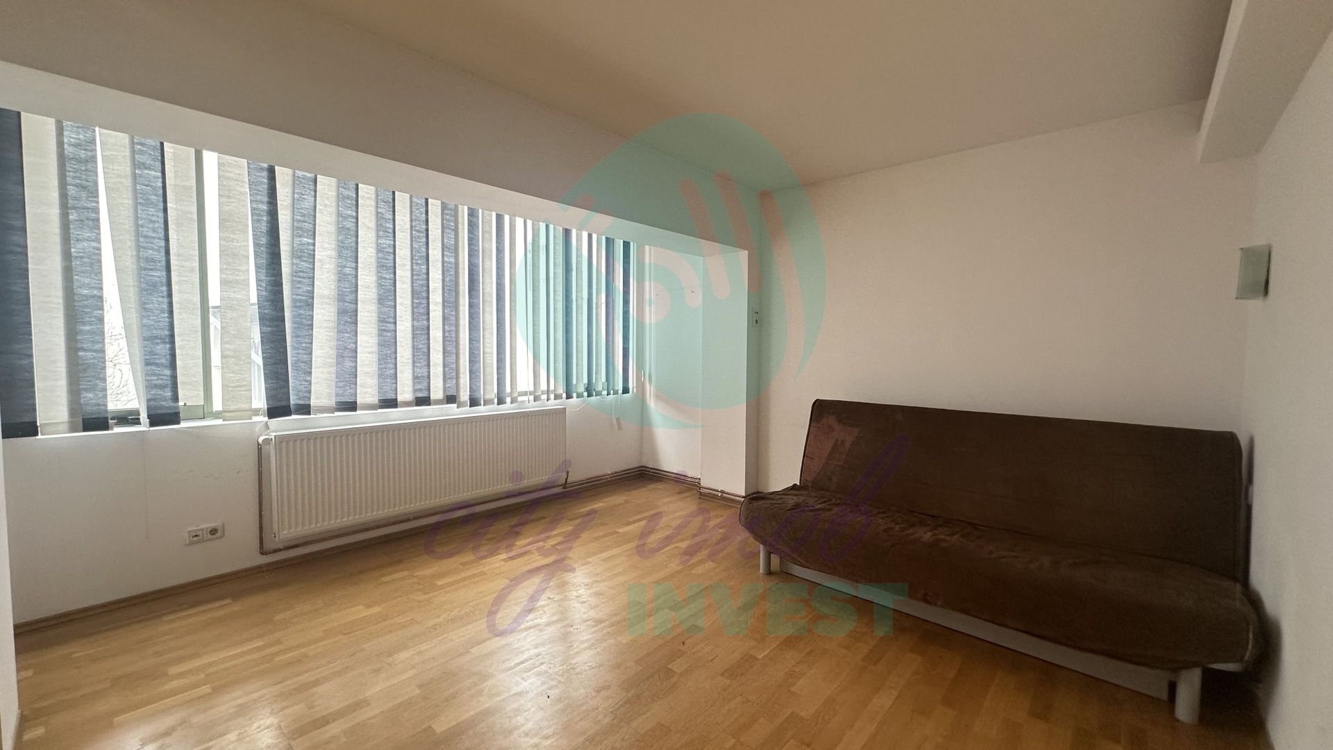 2 cam la 2 pasi de Bd Unirii - Constructie 2009 - Poză 1