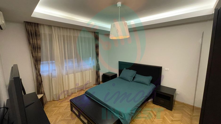 Locuinta BOEMA situata intre PARCUL CAROL SI PIATA UNIRII - Poză 10