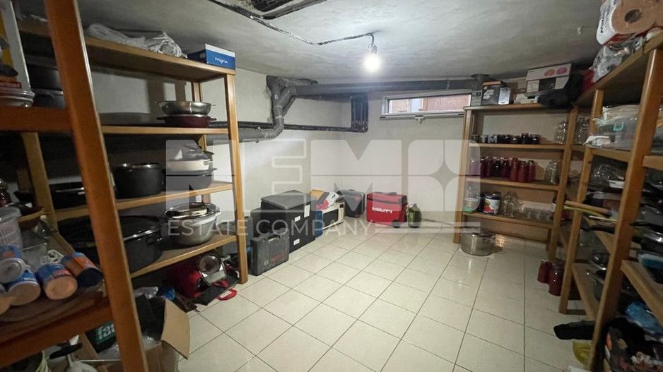 Casă cu etaj |teren generos| garaj dublu și seră | Oportunitate unică! - Poză 16